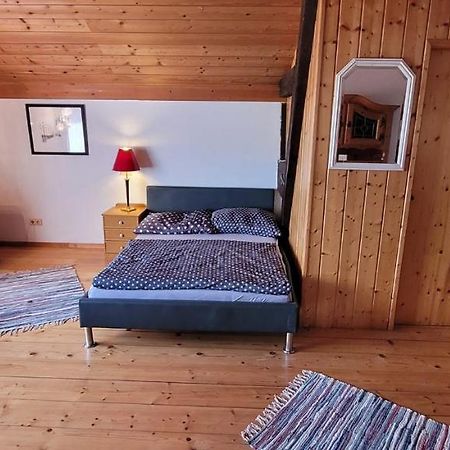 Ferienzimmer / Monteurzimmer Neumarkt Am Wallersee Kültér fotó